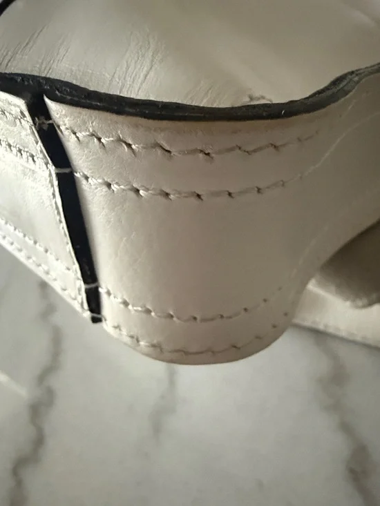 Patricia Nash White Leather Crossbody Bag with Card Holder - Picture 8 of 12